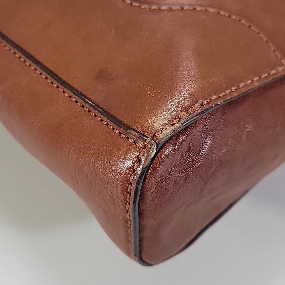 Frye Classic Brown Leather Crossbody Bag